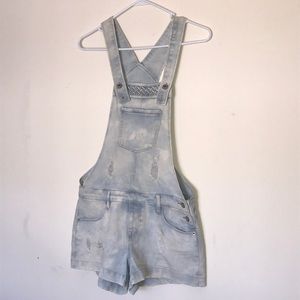 Overall denim shorts